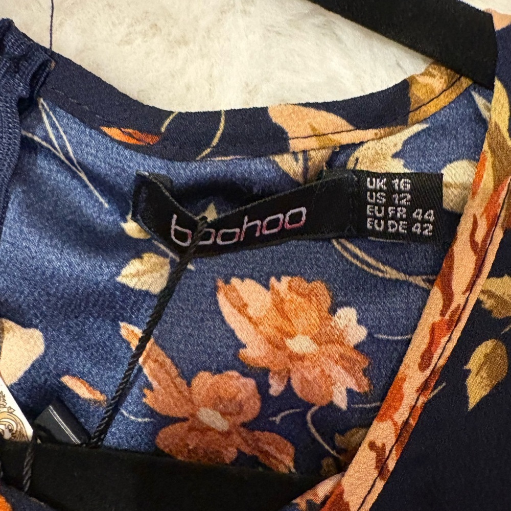 Boohoo Navy Floral Long Sleeve Dress sze 12 - Picture 5 of 8